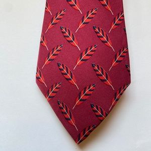 Dark Pink Hermes Tie with feathers